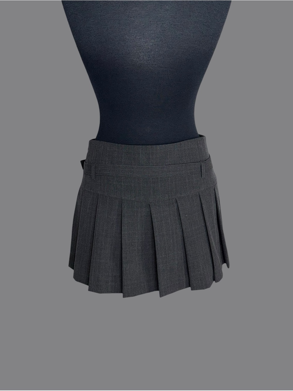 Zara Classic Pleated Mini skort in Charcoal Gray - Picture 7 of 14